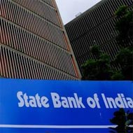 SBI slashes 0.5% Interest rate on fixed deposits